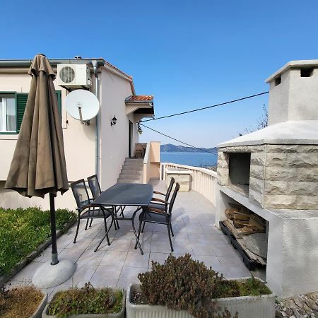 Holiday Home Duje Mali Iz Bagian luar foto