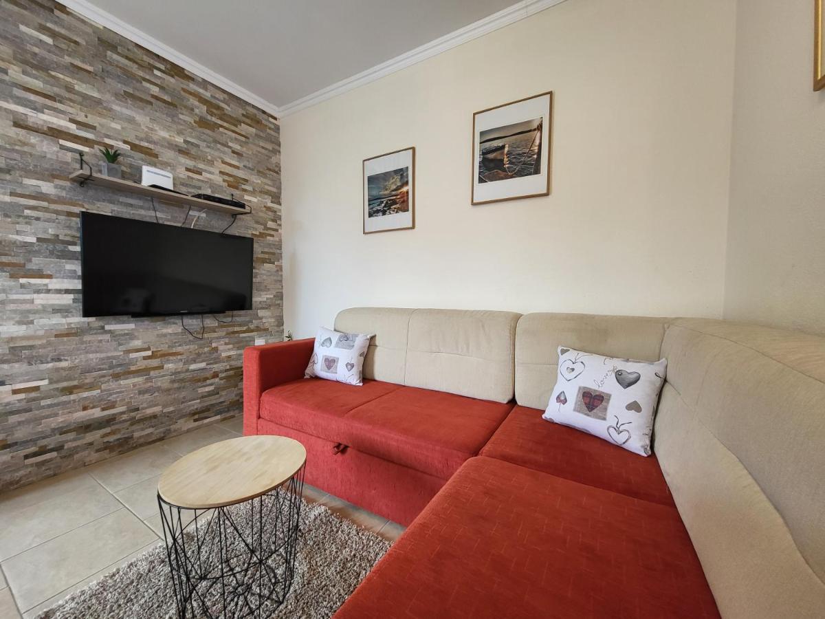 Holiday Home Duje Mali Iz Bagian luar foto