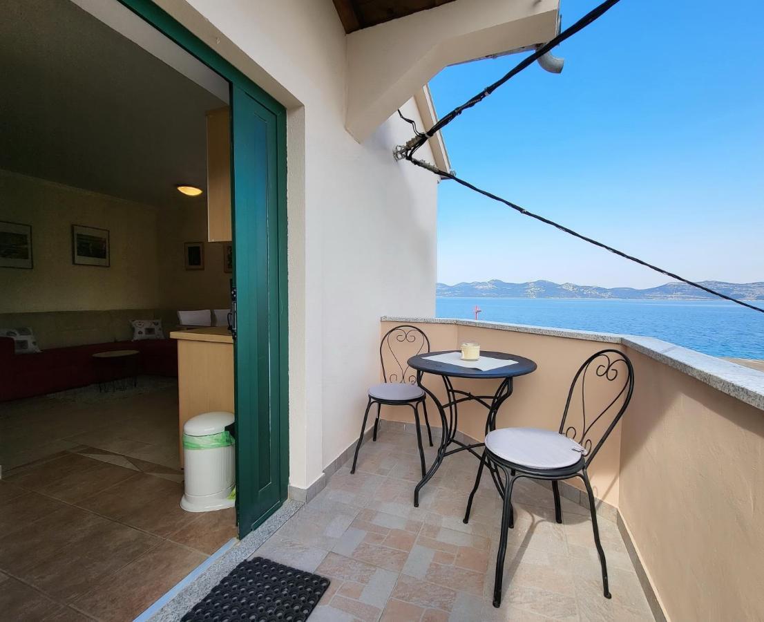 Holiday Home Duje Mali Iz Bagian luar foto